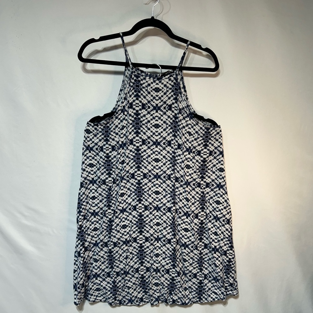 Woman’s blue and white sundress. 100% rayon. Size Medium.